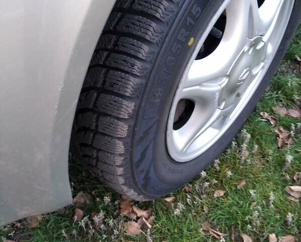 Серый Рено Меган, объемом двигателя 1.6 л и пробегом 178 тыс. км за 5900 $, фото 18 на Automoto.ua