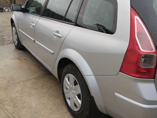 Серый Рено Меган, объемом двигателя 1.5 л и пробегом 230 тыс. км за 5600 $, фото 5 на Automoto.ua