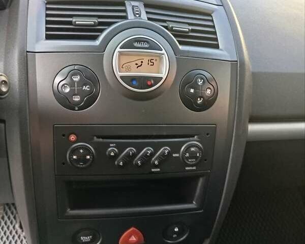 Сірий Рено Меган, об'ємом двигуна 1.6 л та пробігом 139 тис. км за 6700 $, фото 1 на Automoto.ua