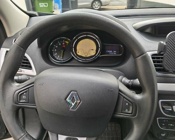 Серый Рено Меган, объемом двигателя 1.4 л и пробегом 215 тыс. км за 5700 $, фото 7 на Automoto.ua