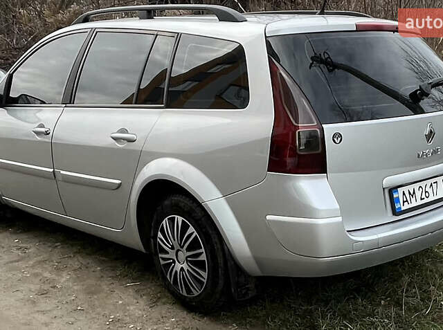 Серый Рено Меган, объемом двигателя 1.6 л и пробегом 248 тыс. км за 4500 $, фото 2 на Automoto.ua