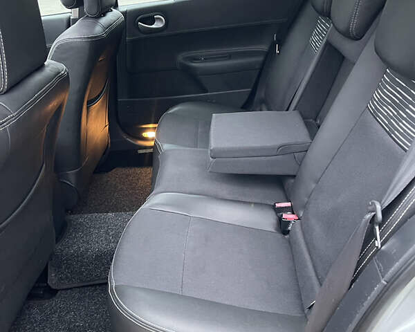 Сірий Рено Меган, об'ємом двигуна 1.6 л та пробігом 230 тис. км за 5950 $, фото 22 на Automoto.ua