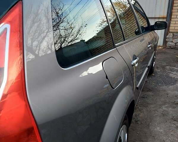 Сірий Рено Меган, об'ємом двигуна 0 л та пробігом 226 тис. км за 5900 $, фото 32 на Automoto.ua