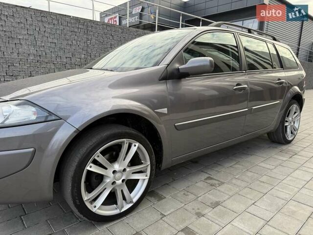 Серый Рено Меган, объемом двигателя 1.6 л и пробегом 195 тыс. км за 5750 $, фото 18 на Automoto.ua