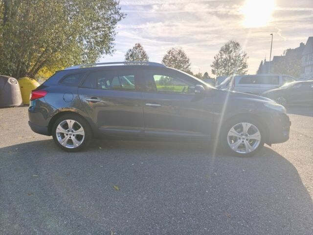 Серый Рено Меган, объемом двигателя 1.4 л и пробегом 215 тыс. км за 5900 $, фото 4 на Automoto.ua