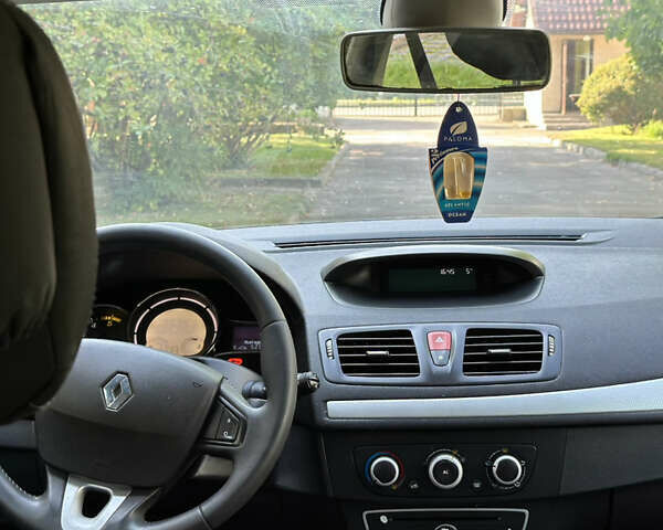 Сірий Рено Меган, об'ємом двигуна 1.5 л та пробігом 265 тис. км за 6050 $, фото 23 на Automoto.ua