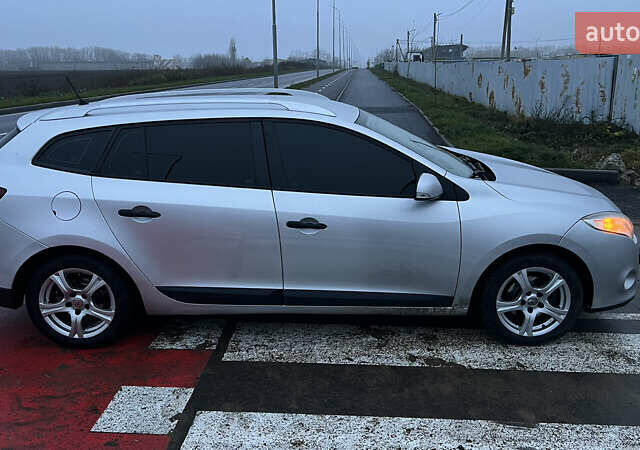 Серый Рено Меган, объемом двигателя 1.5 л и пробегом 248 тыс. км за 6500 $, фото 9 на Automoto.ua