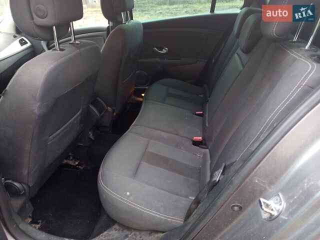 Сірий Рено Меган, об'ємом двигуна 1.6 л та пробігом 227 тис. км за 6500 $, фото 16 на Automoto.ua