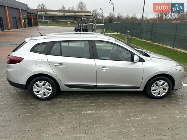 Сірий Рено Меган, об'ємом двигуна 1.6 л та пробігом 172 тис. км за 7450 $, фото 24 на Automoto.ua