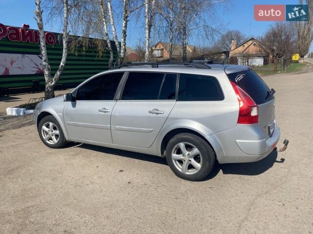 Серый Рено Меган, объемом двигателя 1.6 л и пробегом 321 тыс. км за 5100 $, фото 4 на Automoto.ua