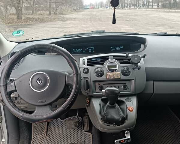 Серый Рено Меган, объемом двигателя 1.6 л и пробегом 230 тыс. км за 6000 $, фото 3 на Automoto.ua