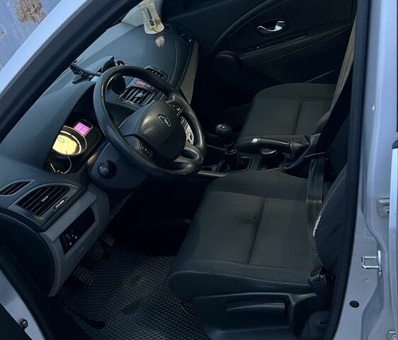 Серый Рено Меган, объемом двигателя 1.5 л и пробегом 248 тыс. км за 6500 $, фото 4 на Automoto.ua