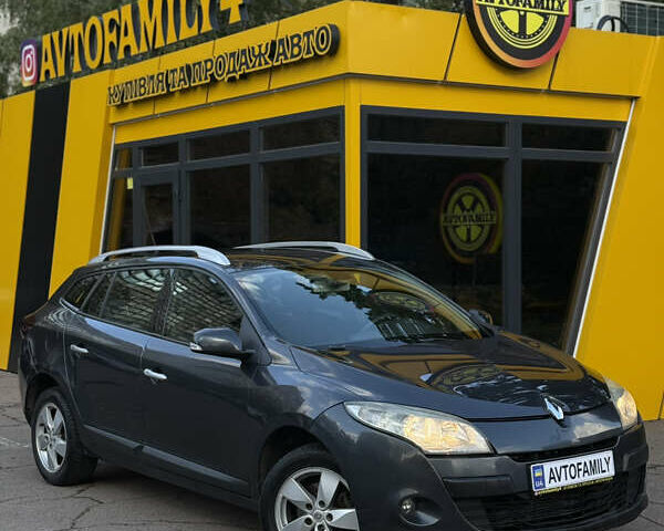 Серый Рено Меган, объемом двигателя 1.46 л и пробегом 293 тыс. км за 6299 $, фото 2 на Automoto.ua