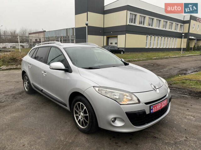 Серый Рено Меган, объемом двигателя 1.6 л и пробегом 206 тыс. км за 6850 $, фото 5 на Automoto.ua