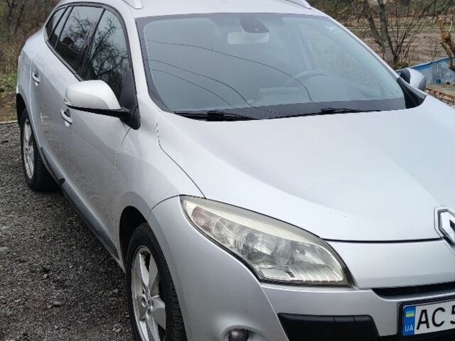 Сірий Рено Меган, об'ємом двигуна 1.5 л та пробігом 337 тис. км за 5600 $, фото 3 на Automoto.ua