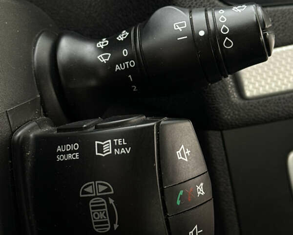 Серый Рено Меган, объемом двигателя 1.46 л и пробегом 293 тыс. км за 6299 $, фото 18 на Automoto.ua