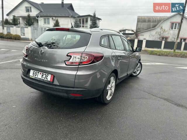 Серый Рено Меган, объемом двигателя 1.6 л и пробегом 176 тыс. км за 6500 $, фото 7 на Automoto.ua