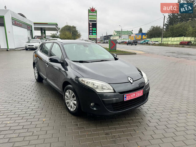 Рено Меган 2009 в Белой Церкве на Automoto.ua Серый Рено Меган, объемом двигателя 1.6 л и пробегом 231 тыс. км за 7900 $, фото 21 на Automoto.ua
