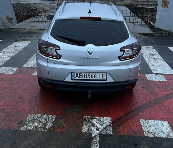 Серый Рено Меган, объемом двигателя 1.5 л и пробегом 248 тыс. км за 6500 $, фото 3 на Automoto.ua