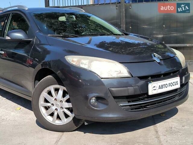 Сірий Рено Меган, об'ємом двигуна 2 л та пробігом 243 тис. км за 7190 $, фото 3 на Automoto.ua