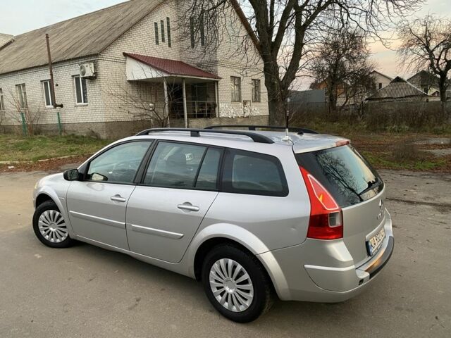 Сірий Рено Меган, об'ємом двигуна 1.6 л та пробігом 260 тис. км за 3750 $, фото 7 на Automoto.ua