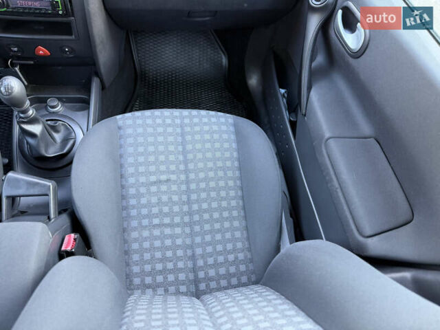 Серый Рено Меган, объемом двигателя 1.46 л и пробегом 230 тыс. км за 4900 $, фото 31 на Automoto.ua