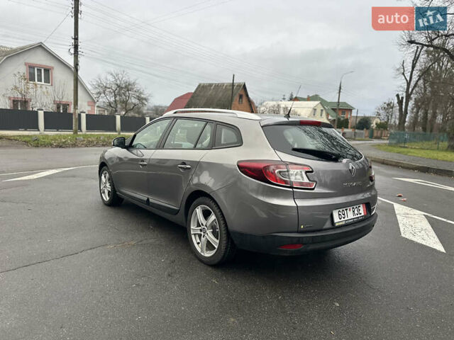 Серый Рено Меган, объемом двигателя 1.6 л и пробегом 176 тыс. км за 6500 $, фото 17 на Automoto.ua