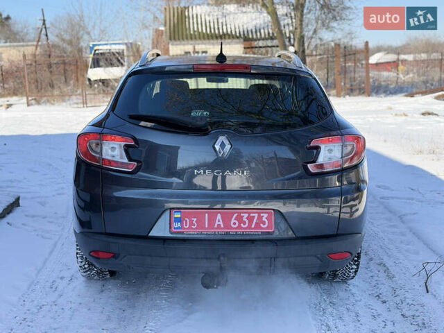 Сірий Рено Меган, об'ємом двигуна 1.6 л та пробігом 240 тис. км за 7400 $, фото 6 на Automoto.ua