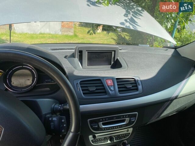 Сірий Рено Меган, об'ємом двигуна 2 л та пробігом 302 тис. км за 8000 $, фото 8 на Automoto.ua