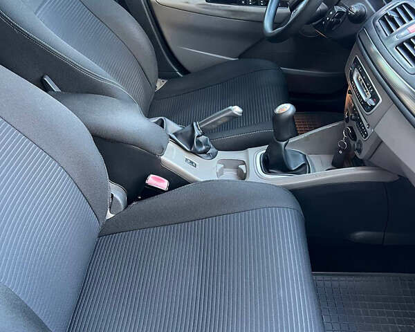 Сірий Рено Меган, об'ємом двигуна 1.5 л та пробігом 365 тис. км за 6800 $, фото 8 на Automoto.ua