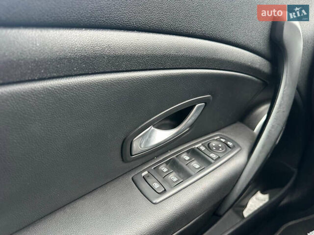 Серый Рено Меган, объемом двигателя 1.6 л и пробегом 189 тыс. км за 7800 $, фото 17 на Automoto.ua