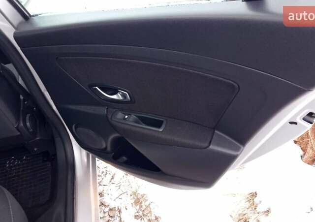 Сірий Рено Меган, об'ємом двигуна 1.6 л та пробігом 270 тис. км за 6450 $, фото 12 на Automoto.ua