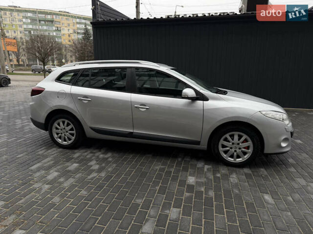 Сірий Рено Меган, об'ємом двигуна 1.6 л та пробігом 196 тис. км за 7850 $, фото 52 на Automoto.ua