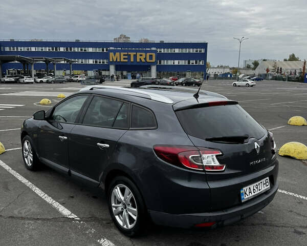 Рено Меган 2009 у Києві на Automoto.ua Сірий Рено Меган, об'ємом двигуна 1.6 л та пробігом 212 тис. км за 7300 $, фото 3 на Automoto.ua