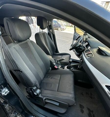 Сірий Рено Меган, об'ємом двигуна 1.46 л та пробігом 226 тис. км за 6000 $, фото 10 на Automoto.ua