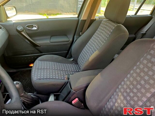 Серый Рено Меган, объемом двигателя 1.6 л и пробегом 185 тыс. км за 6250 $, фото 6 на Automoto.ua