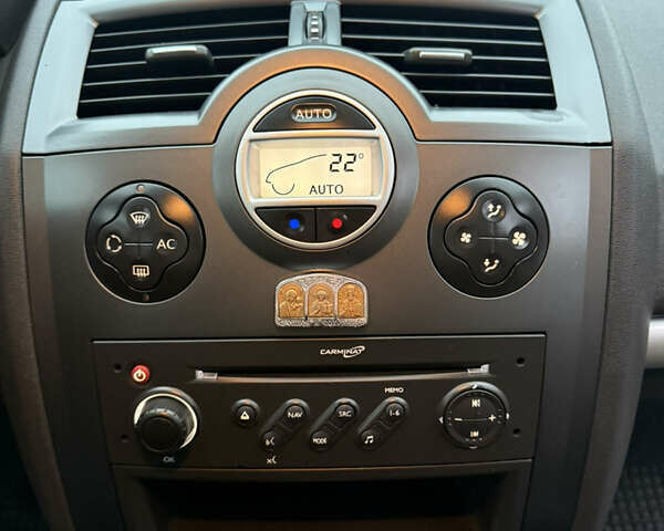 Серый Рено Меган, объемом двигателя 1.6 л и пробегом 204 тыс. км за 6900 $, фото 11 на Automoto.ua