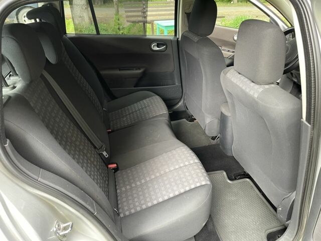 Серый Рено Меган, объемом двигателя 1.5 л и пробегом 230 тыс. км за 5250 $, фото 6 на Automoto.ua