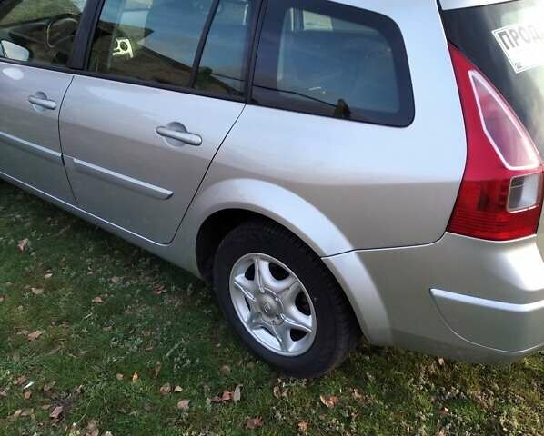 Серый Рено Меган, объемом двигателя 1.6 л и пробегом 178 тыс. км за 5900 $, фото 7 на Automoto.ua