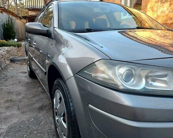 Сірий Рено Меган, об'ємом двигуна 0 л та пробігом 226 тис. км за 5900 $, фото 11 на Automoto.ua