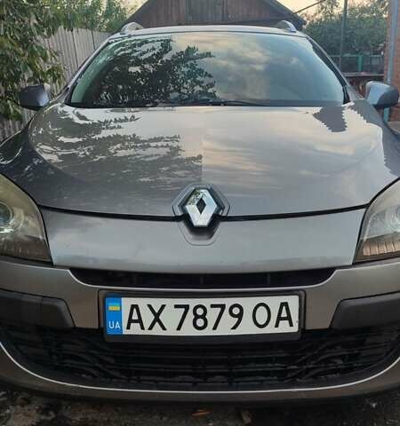 Рено Меган 2009 у Краснокутске на Automoto.ua Сірий Рено Меган, об'ємом двигуна 1.6 л та пробігом 236 тис. км за 7200 $, фото 10 на Automoto.ua