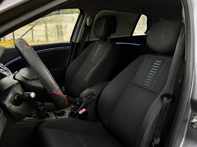 Серый Рено Меган, объемом двигателя 1.5 л и пробегом 275 тыс. км за 5350 $, фото 18 на Automoto.ua