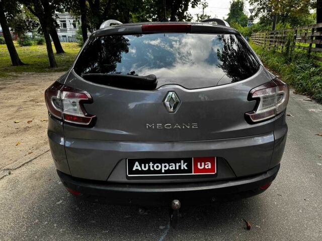 Рено Меган 2009 у Києві на Automoto.ua Сірий Рено Меган, об'ємом двигуна 1.4 л та пробігом 267 тис. км за 5390 $, фото 5 на Automoto.ua