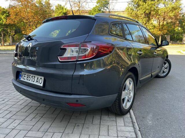 Сірий Рено Меган, об'ємом двигуна 1.6 л та пробігом 197 тис. км за 6500 $, фото 2 на Automoto.ua