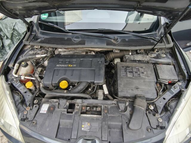 Сірий Рено Меган, об'ємом двигуна 1.4 л та пробігом 215 тис. км за 5700 $, фото 5 на Automoto.ua