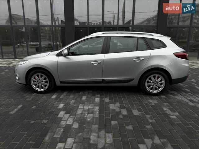 Сірий Рено Меган, об'ємом двигуна 1.6 л та пробігом 196 тис. км за 7850 $, фото 16 на Automoto.ua