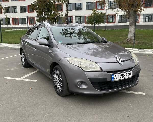 Рено Меган 2009 у Києві на Automoto.ua Сірий Рено Меган, об'ємом двигуна 1.87 л та пробігом 280 тис. км за 6499 $, фото 14 на Automoto.ua