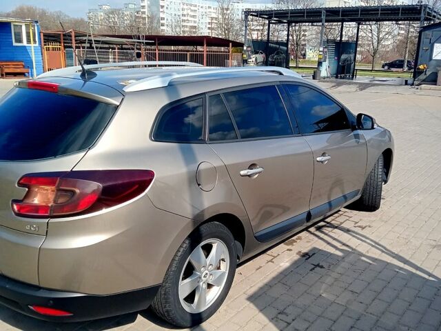 Рено Меган 2009 у Запоріжжя на Automoto.ua Сірий Рено Меган, об'ємом двигуна 1.5 л та пробігом 343 тис. км за 6300 $, фото 3 на Automoto.ua