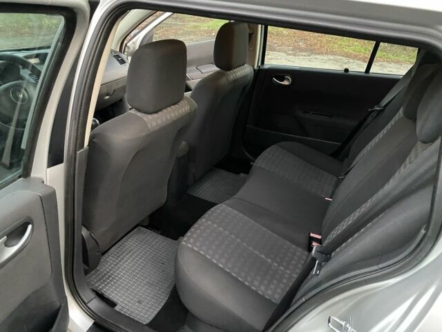 Сірий Рено Меган, об'ємом двигуна 1.6 л та пробігом 260 тис. км за 3750 $, фото 17 на Automoto.ua