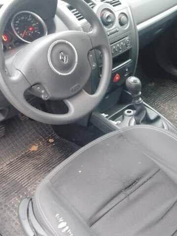 Серый Рено Меган, объемом двигателя 1.46 л и пробегом 295 тыс. км за 5100 $, фото 10 на Automoto.ua